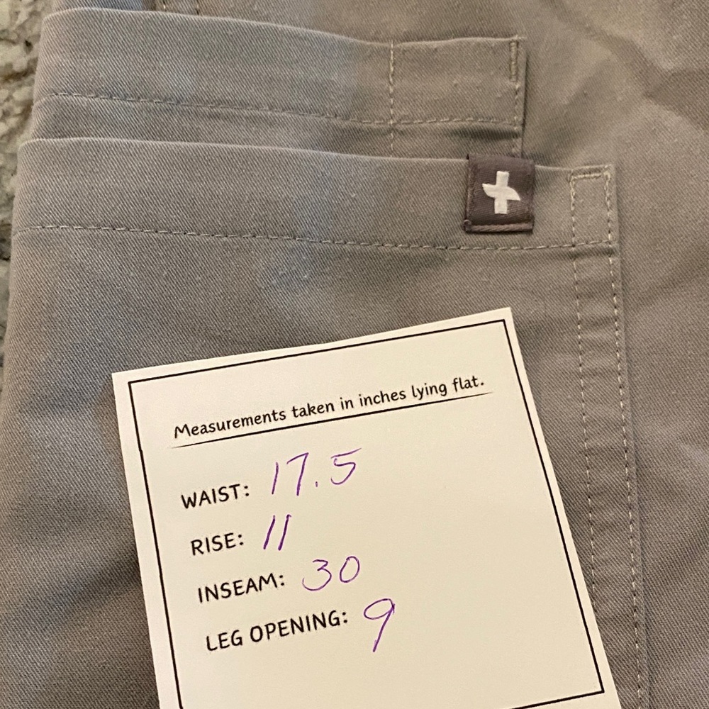 FIGS Large Gray with Pink Drawstring Pants, Style T21004 Kade Cargo Scrubs - Picture 8 of 9